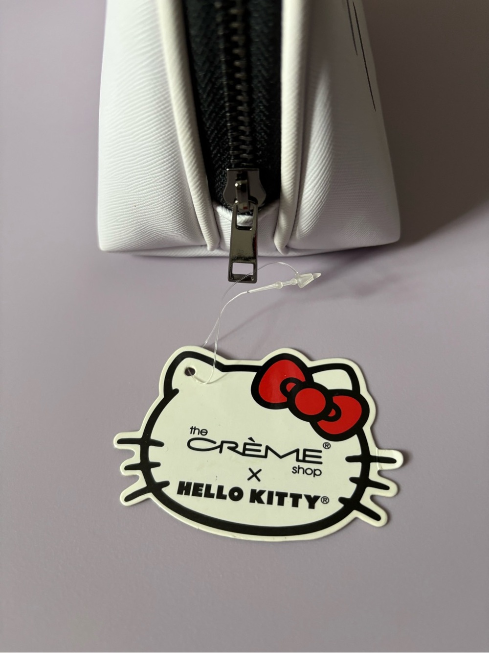 Sanrio Hello Kitty White Cosmetic Pouch with Red Bow - Picture 3 of 4